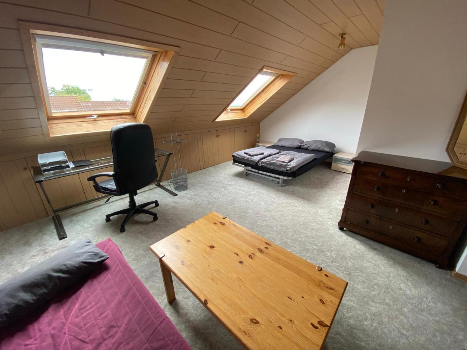 Dachgeschoss In Einem Reihenhaus Lägenhet Heidelberg Exteriör bild